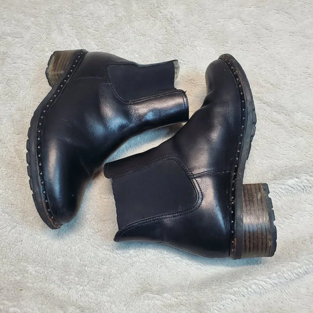 Ugg Black Leather Ankle‎ Boots Women 8 Luxury Classic Biker Gothic Moto Comfy